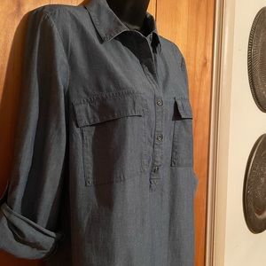 Old Navy denim/chambray blouse Size M